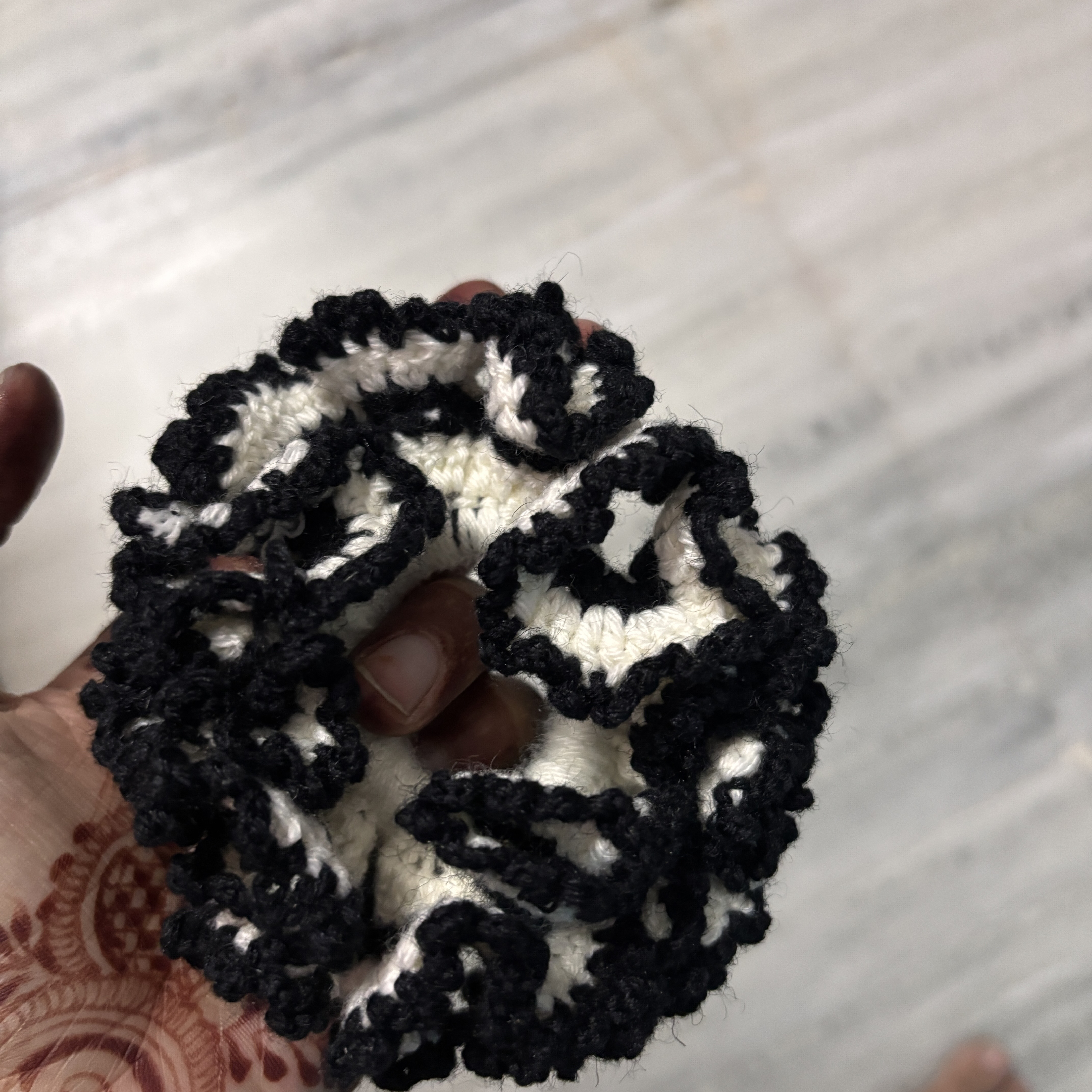 Hair scrunchie